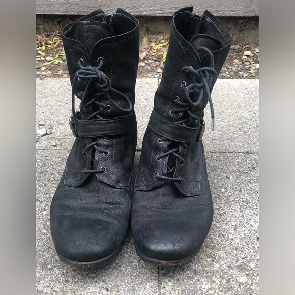 Prada Boots size 38 - Picture 2 of 9